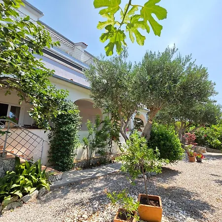 Affittacamere Mimica Double With Private Bathroom And Terrace 3*