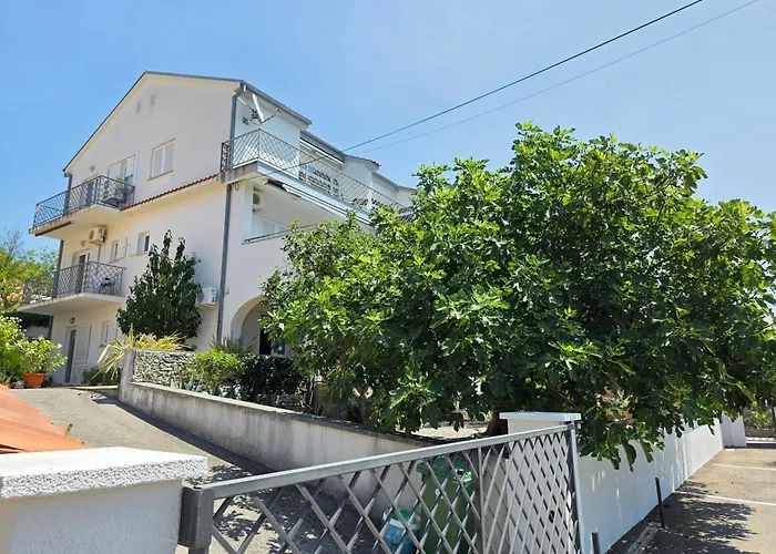 Konukevi Mimica Double With Private Bathroom And Terrace 4*