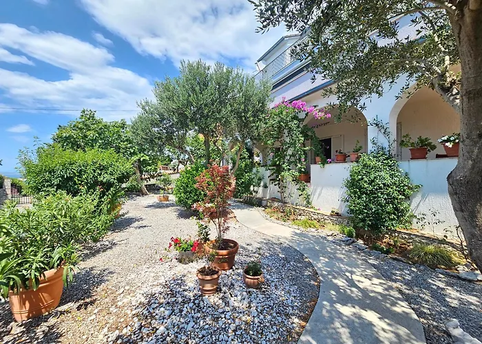 Konukevi Mimica Double With Private Bathroom And Terrace Novi Vinodolski