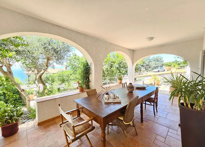 Mimica Double With Private Bathroom And Terrace Novi Vinodolski