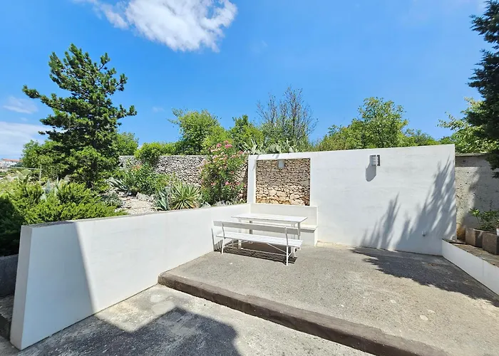 Konukevi Mimica Double With Private Bathroom And Terrace